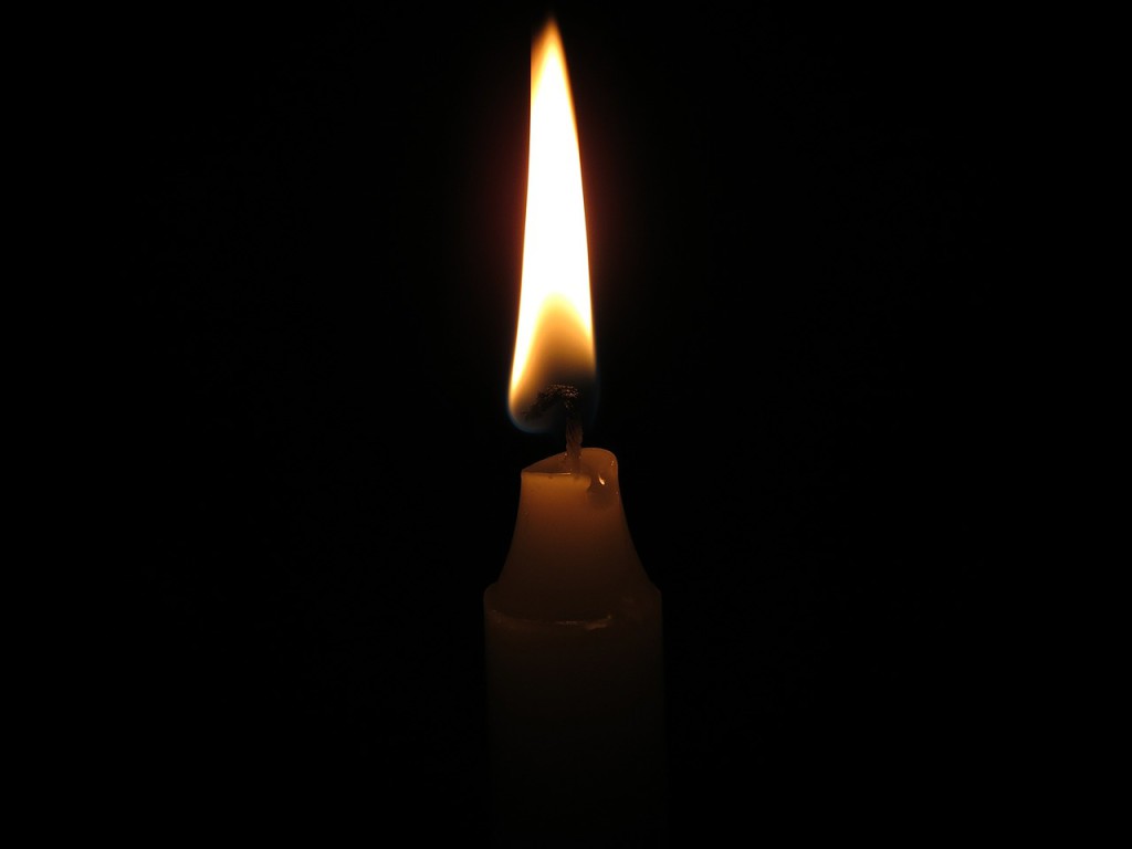 candlelight-596158_1280
